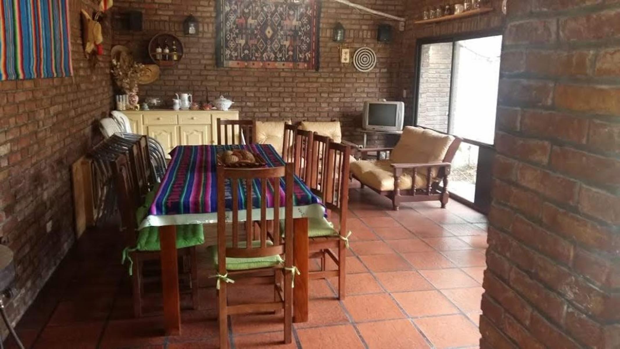 EXCELENTE CASA EN VENTA OPORTUNIDAD UNICA — foto 2