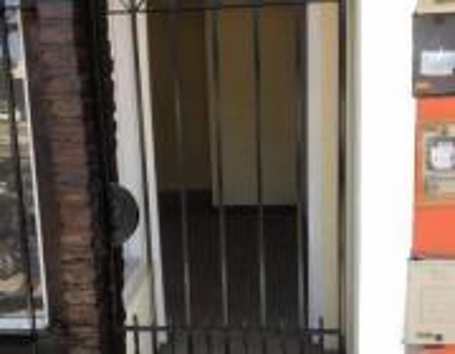 LOCAL EN ALQUILER- CENTRO DE LOMAS - 2