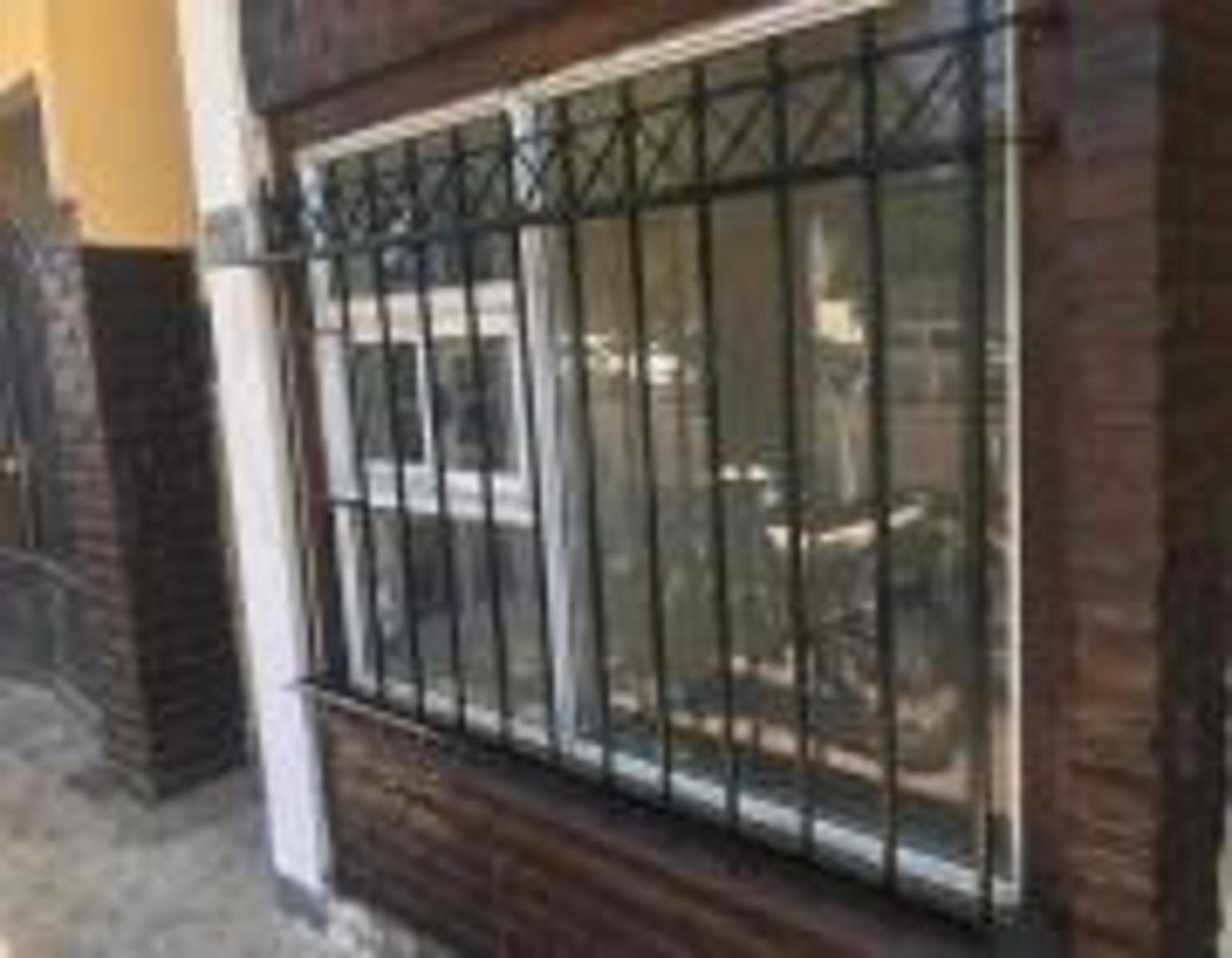 LOCAL EN ALQUILER- CENTRO DE LOMAS - 5