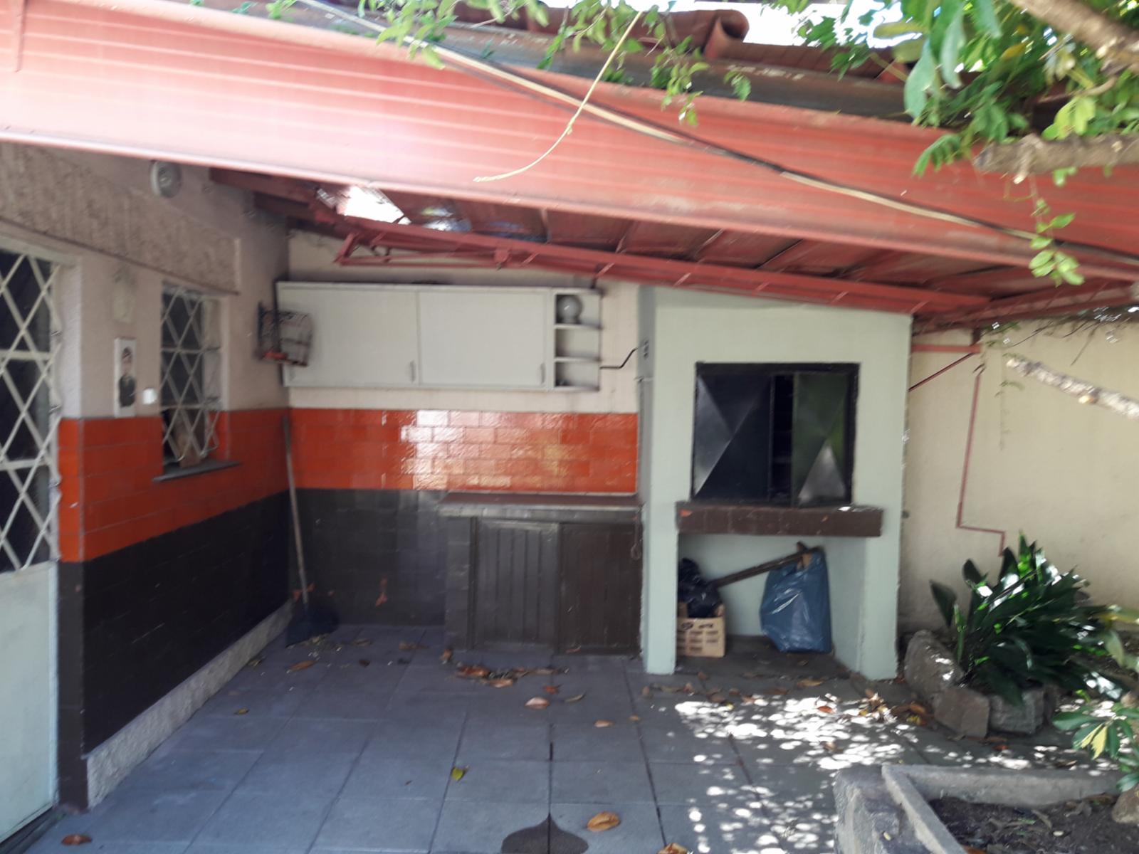 EXCELENTE CASA EN VENTA CON DOS DEPENDENCIAS — foto 9