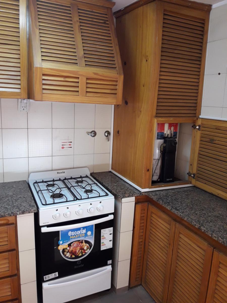EXCELENTE CASA EN VENTA CON DOS DEPENDENCIAS — foto 12