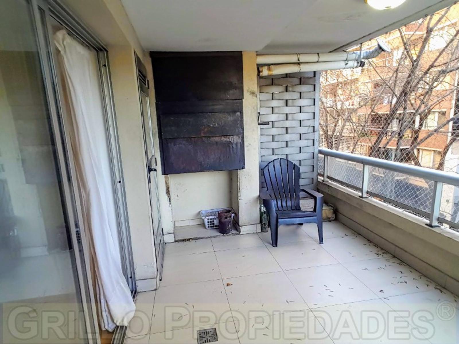Av. del Libertador 8392. Departamento tres ambientes. Parrilla propia. Pileta, SUM. Seguridad 24hs. — foto 13