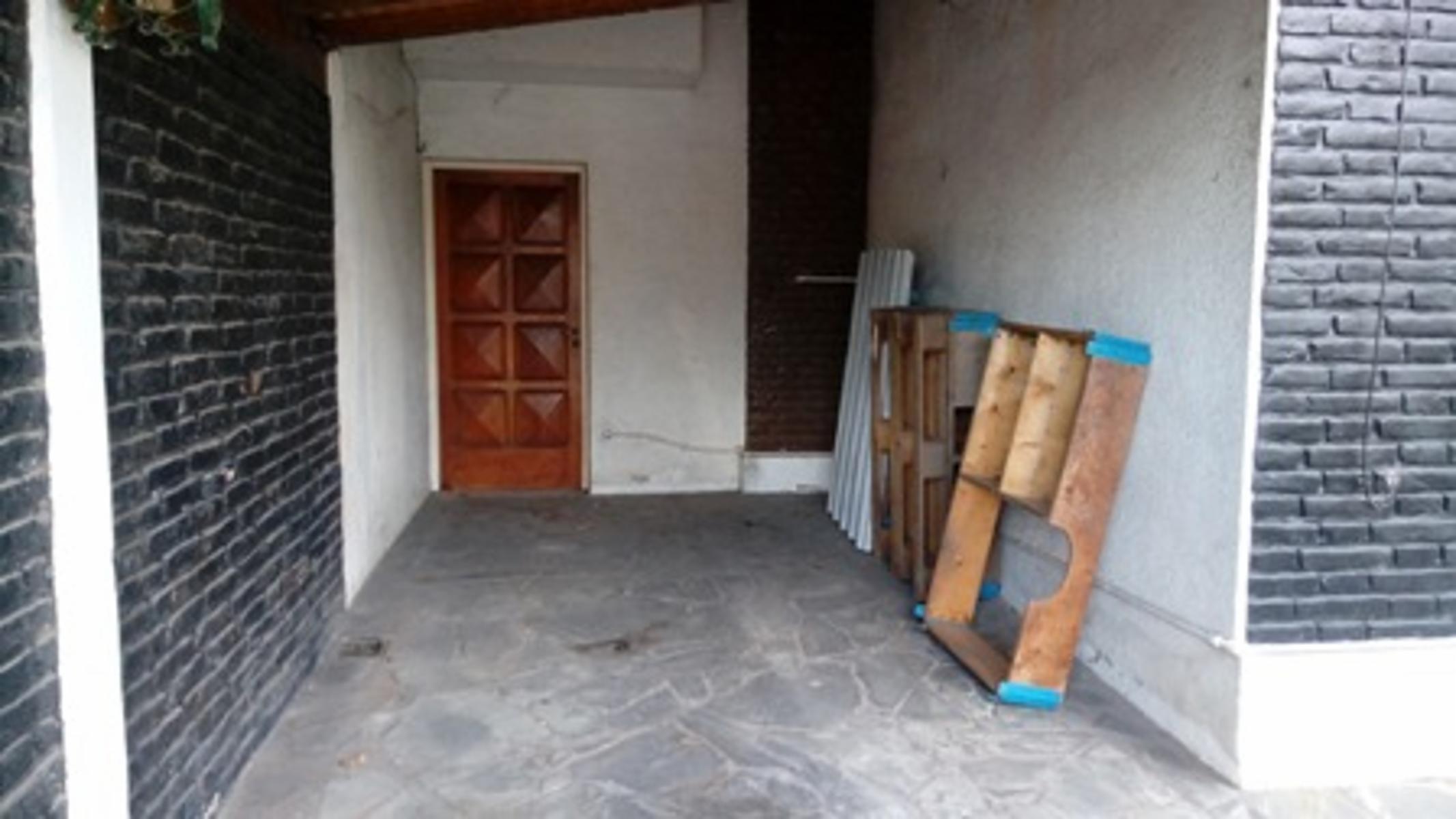 Chalet clásico en Ituzaingó Norte. Escucho ofertas — foto 9