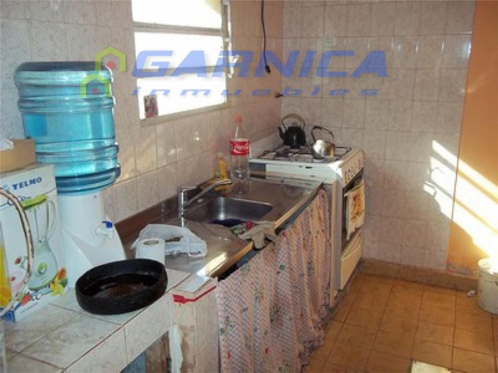 CASA CON TRES DORM- COCHERA - FDO LIBRE APTA CREDITO — foto 3