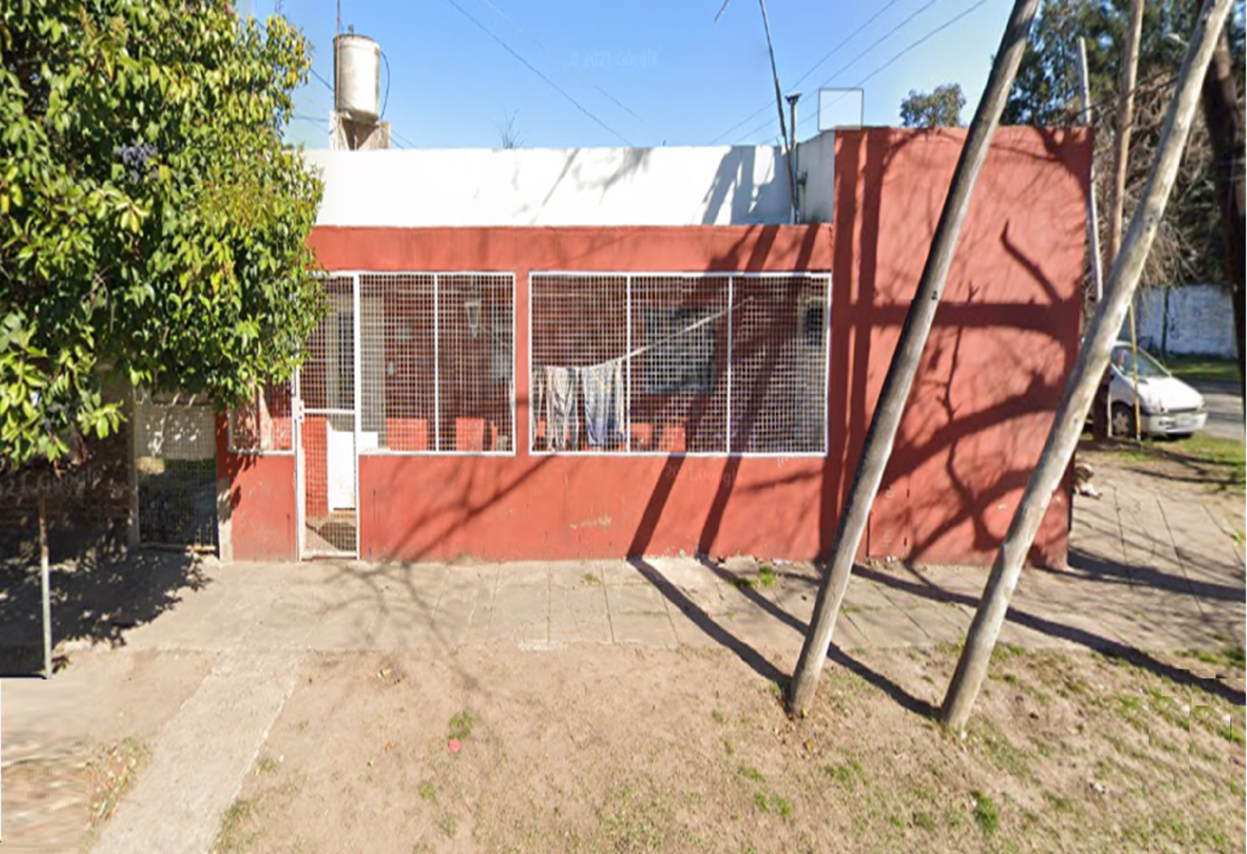 Casa 3 amb. zona Semi industrial