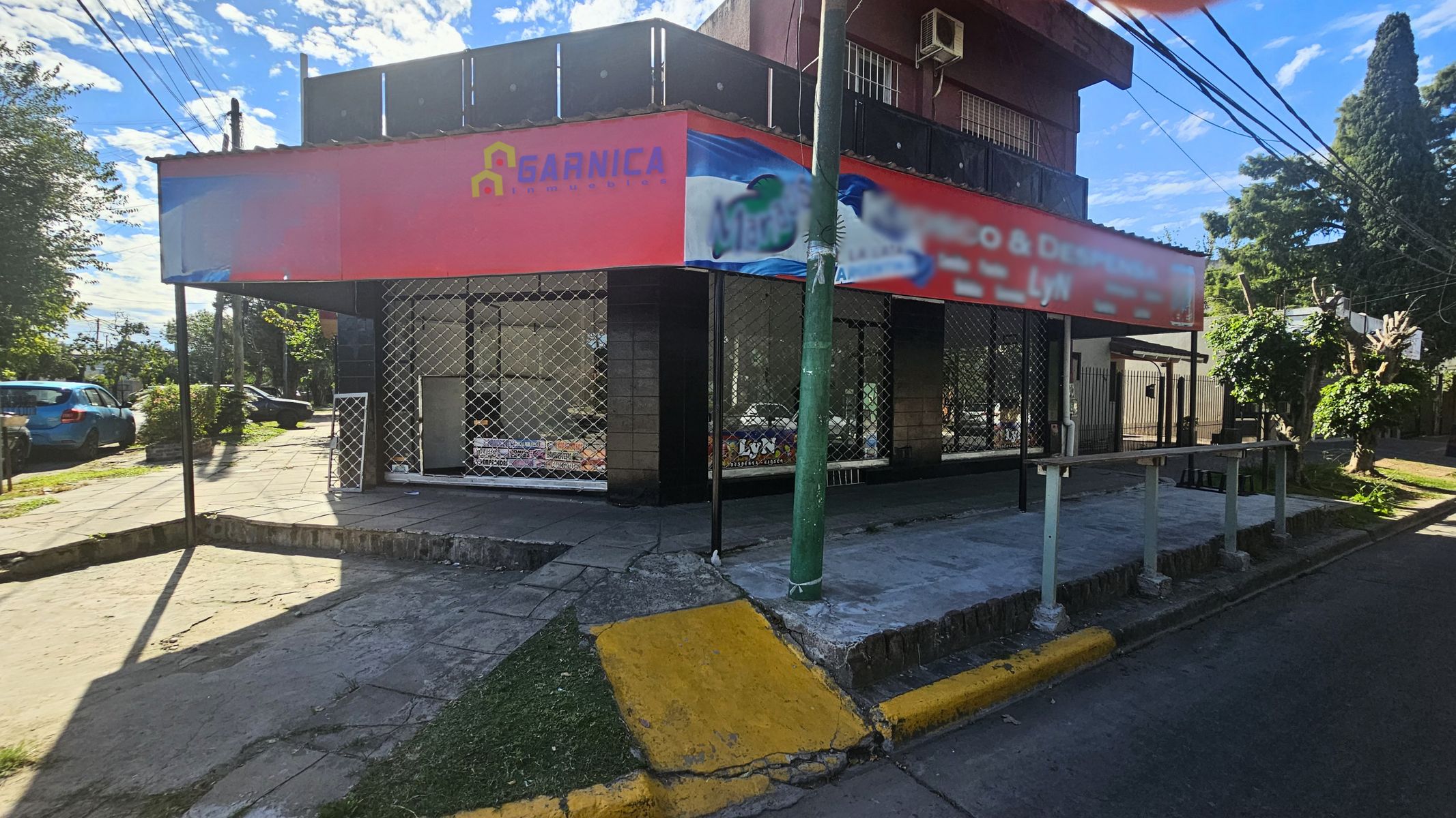 Local Esquina estratégica en Ituzaingó Sur - 2