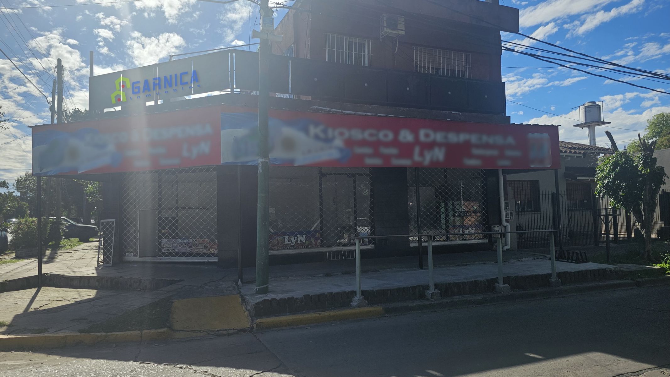 Local Esquina estratégica en Ituzaingó Sur - 10