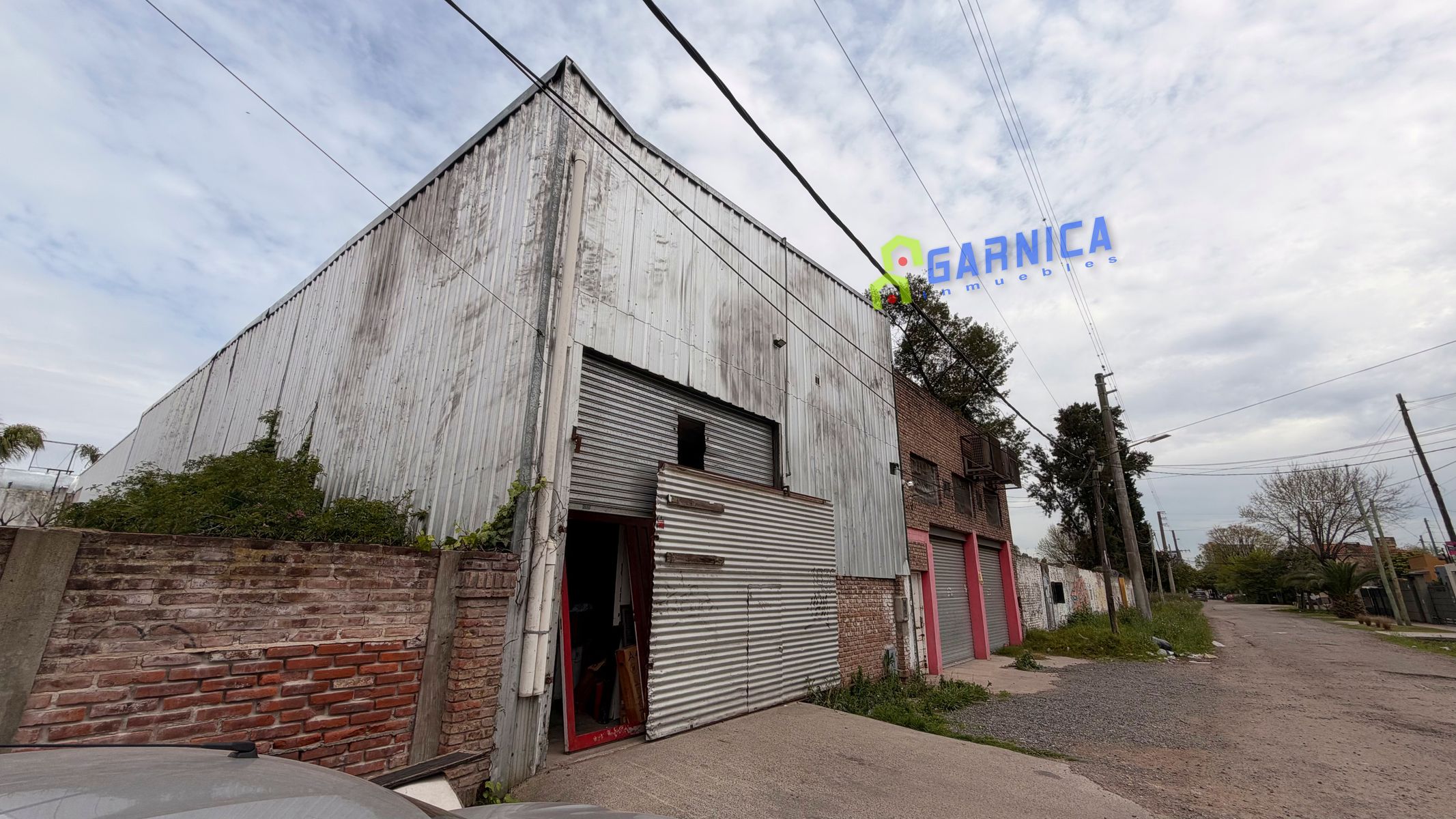 Local comercial con entrepiso en alquiler sobre Av. Perón, Ituzaingó - 13