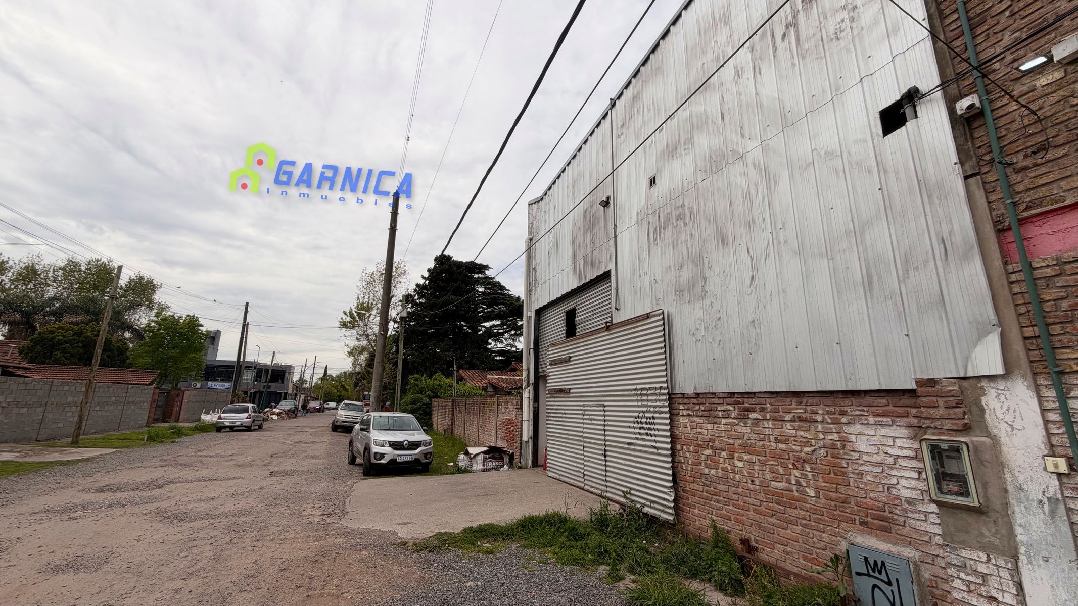 Local comercial con entrepiso en alquiler sobre Av. Perón, Ituzaingó - 14