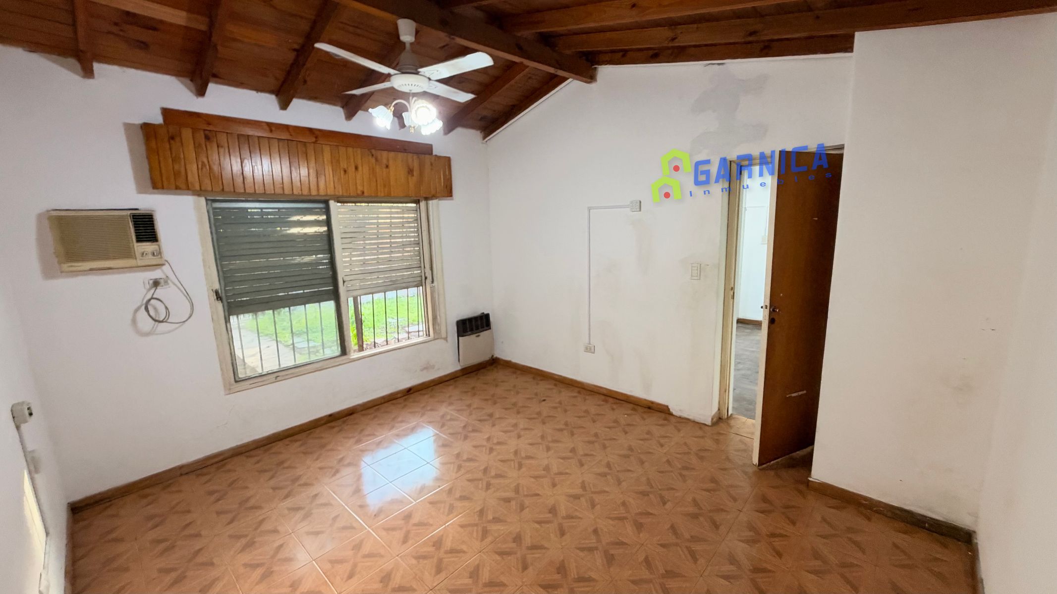 Casa al frente en alquiler en Ecuador 1187, Ituzaingó — foto 5