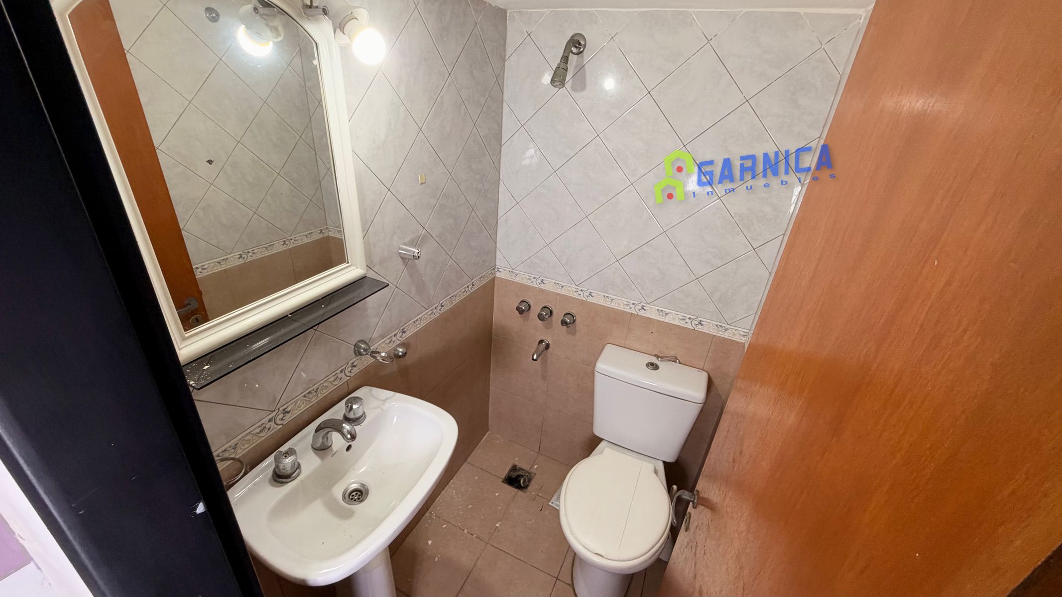 Local con entrepiso en venta en Morón - 7