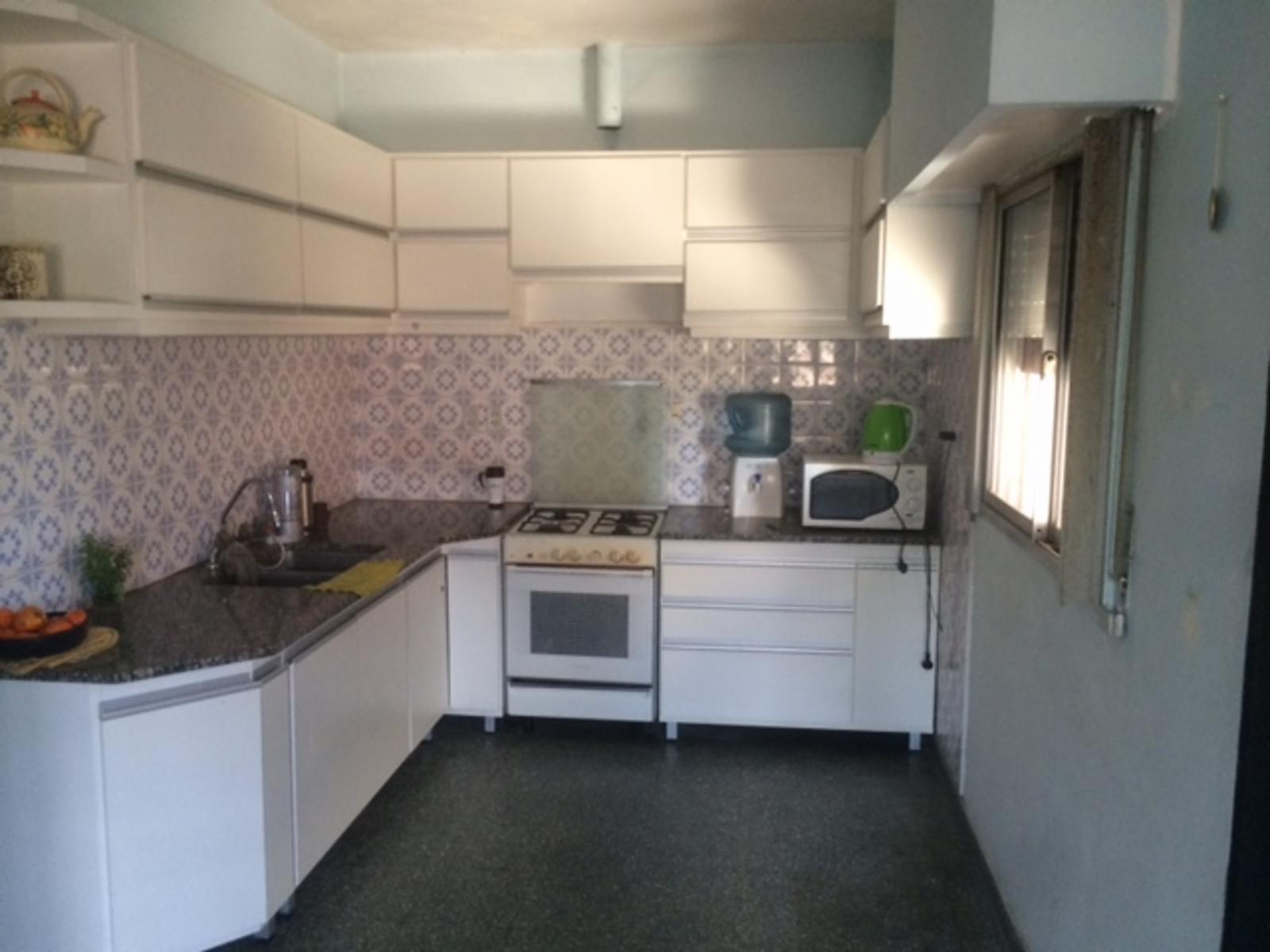 Importante casa de 260 m2, Quilmes Oeste. — foto 10
