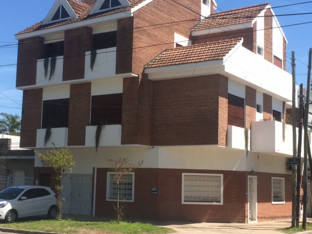 Importante casa de 260 m2, Quilmes Oeste. — foto 7