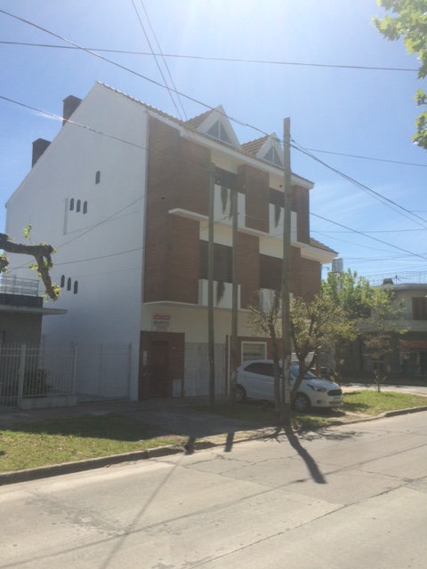 Importante casa de 260 m2, Quilmes Oeste. — foto 9