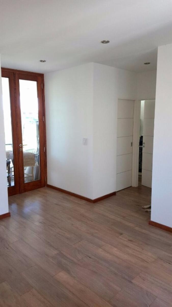 Excelente casa de 4 ambientes en el Barrio Las Golondrinas. — foto 5