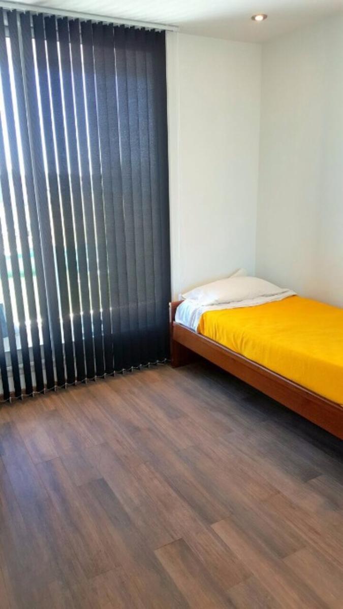 Excelente casa de 4 ambientes en el Barrio Las Golondrinas. — foto 15