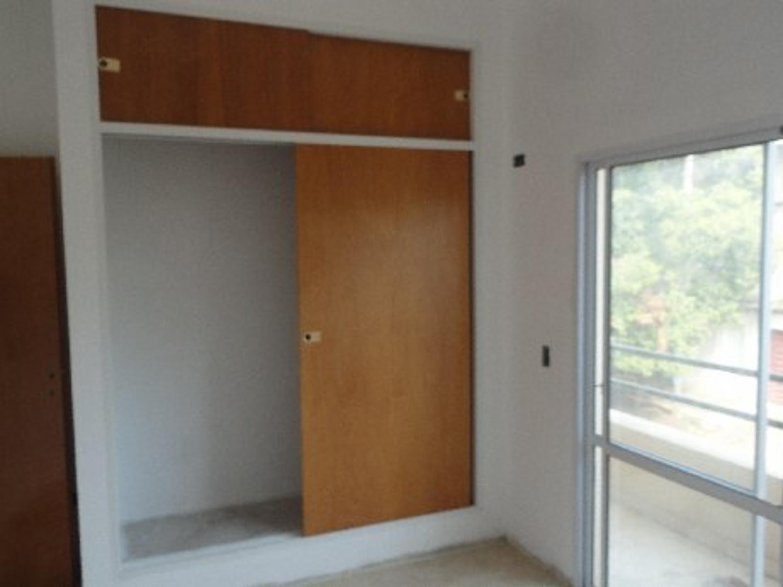 Departamento de 2 ambientes, en 1er piso x escalera al frente, Quilmes — foto 2