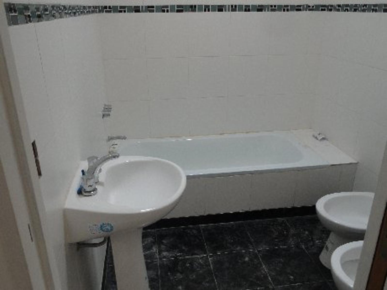 Departamento de 2 ambientes, en 1er piso x escalera al frente, Quilmes — foto 7