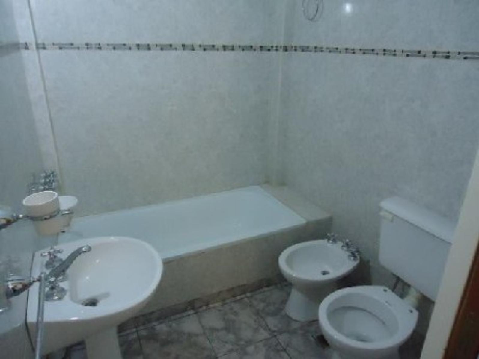 Departamento de 2 ambientes, en 1er piso x escalera al frente, Quilmes — foto 10