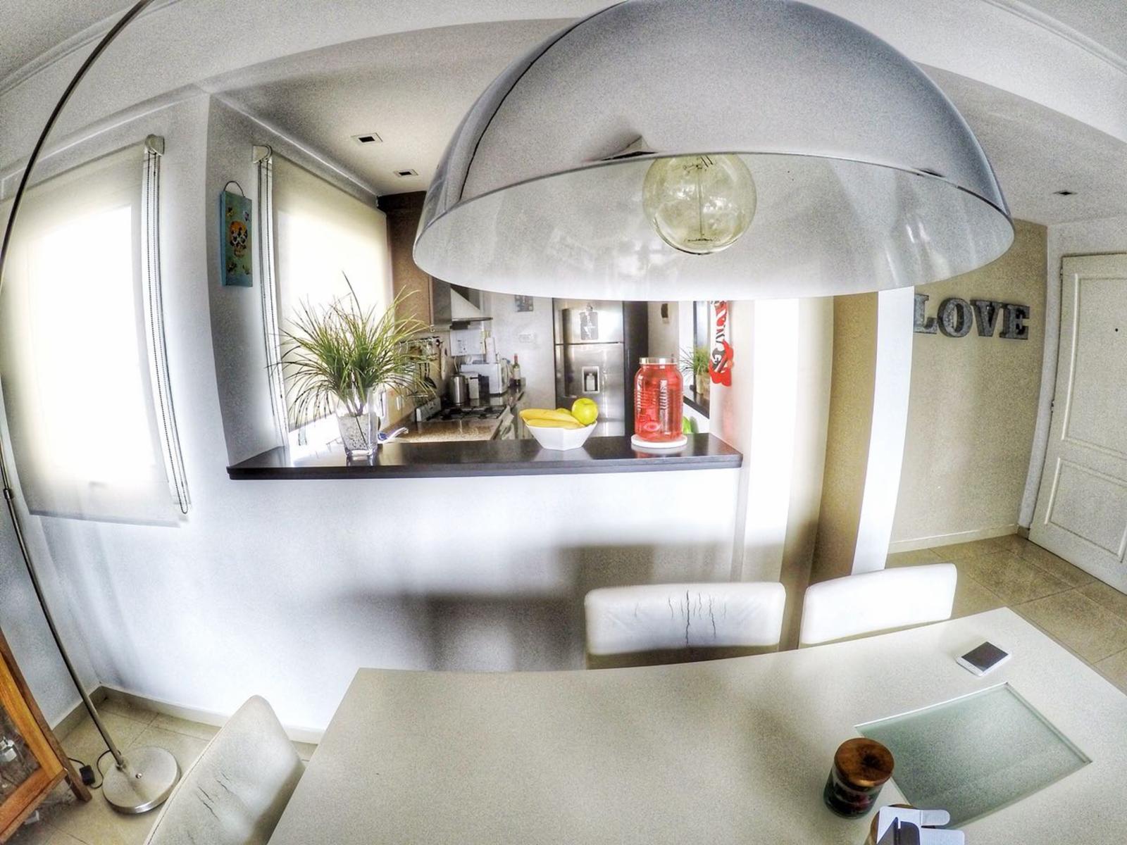 Excelente departamento de 3 ambientes tipo semipiso, Quilmes