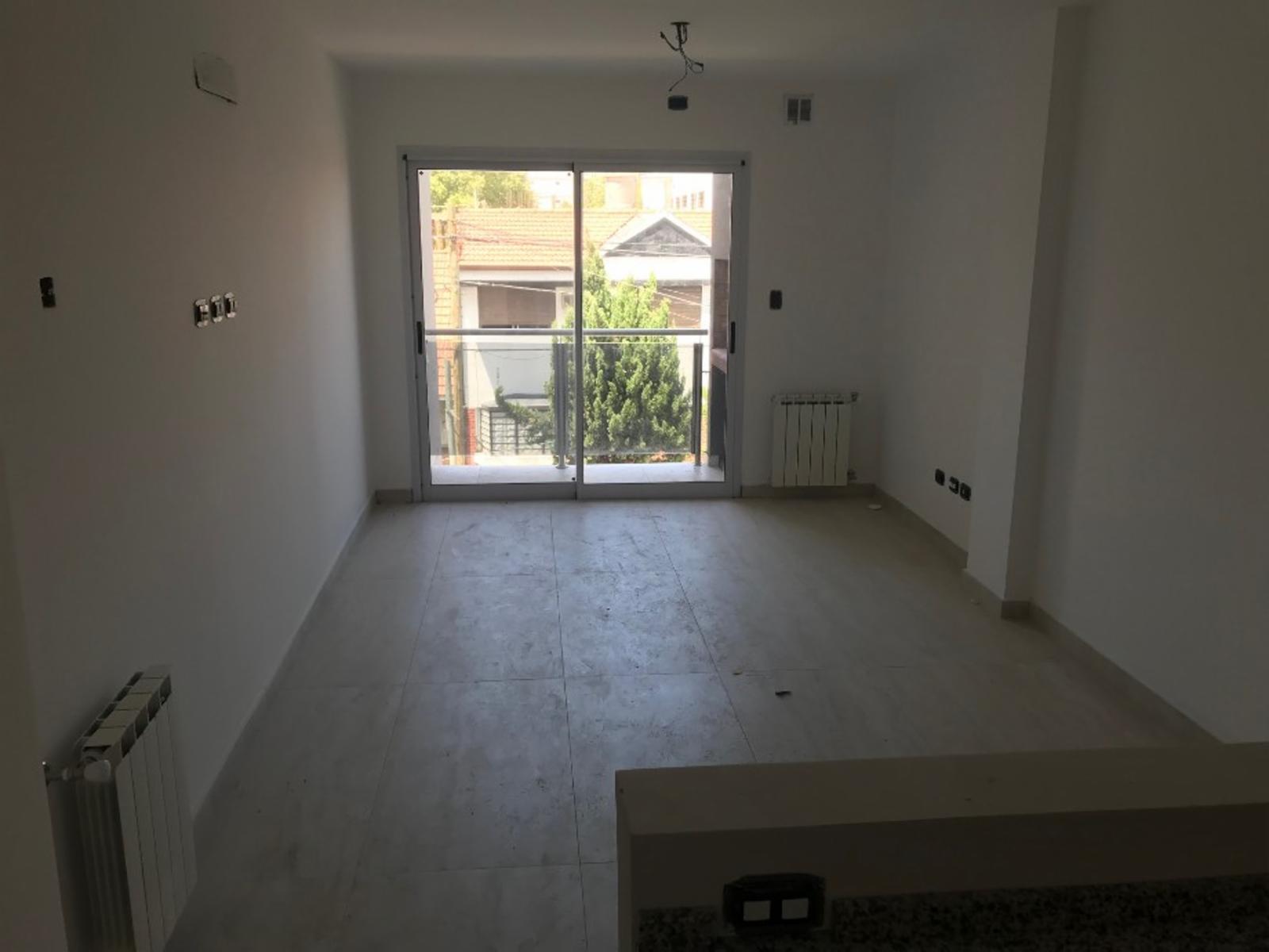 Departamento de 3 ambientes a estrenar, Quilmes.