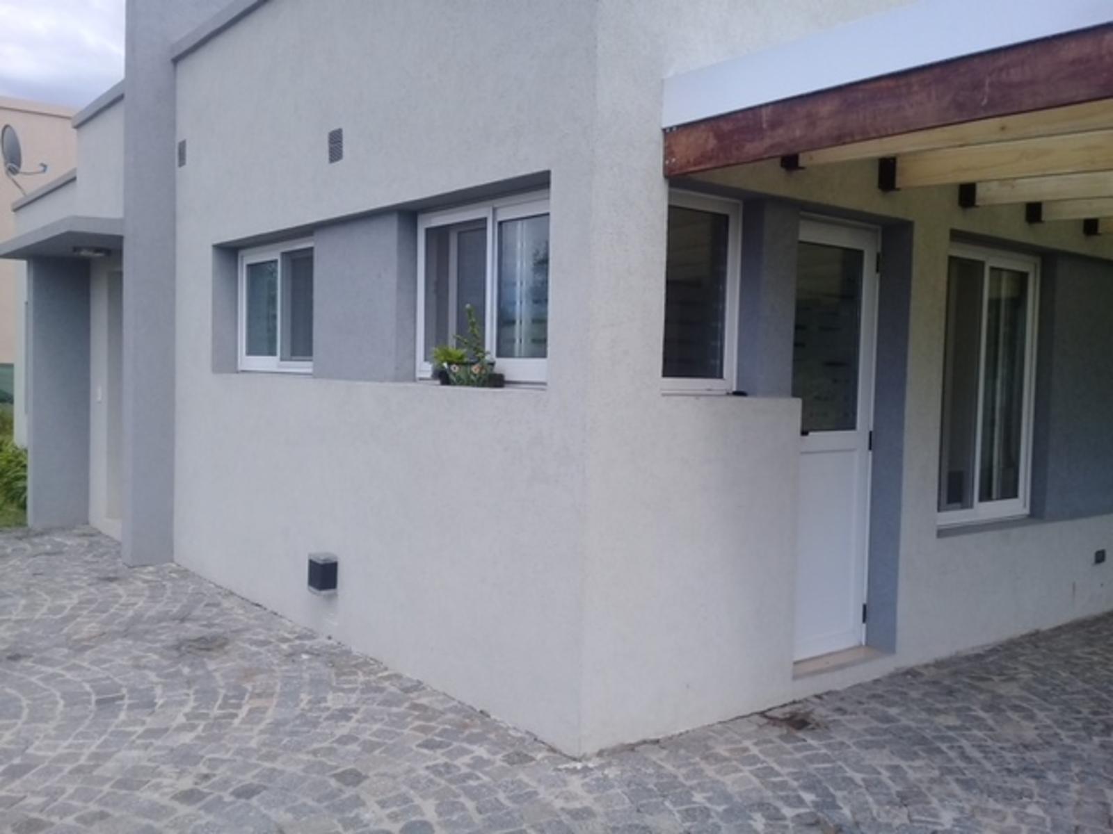Casa de 4 ambientes en Fincas de Iraola 3. — foto 3