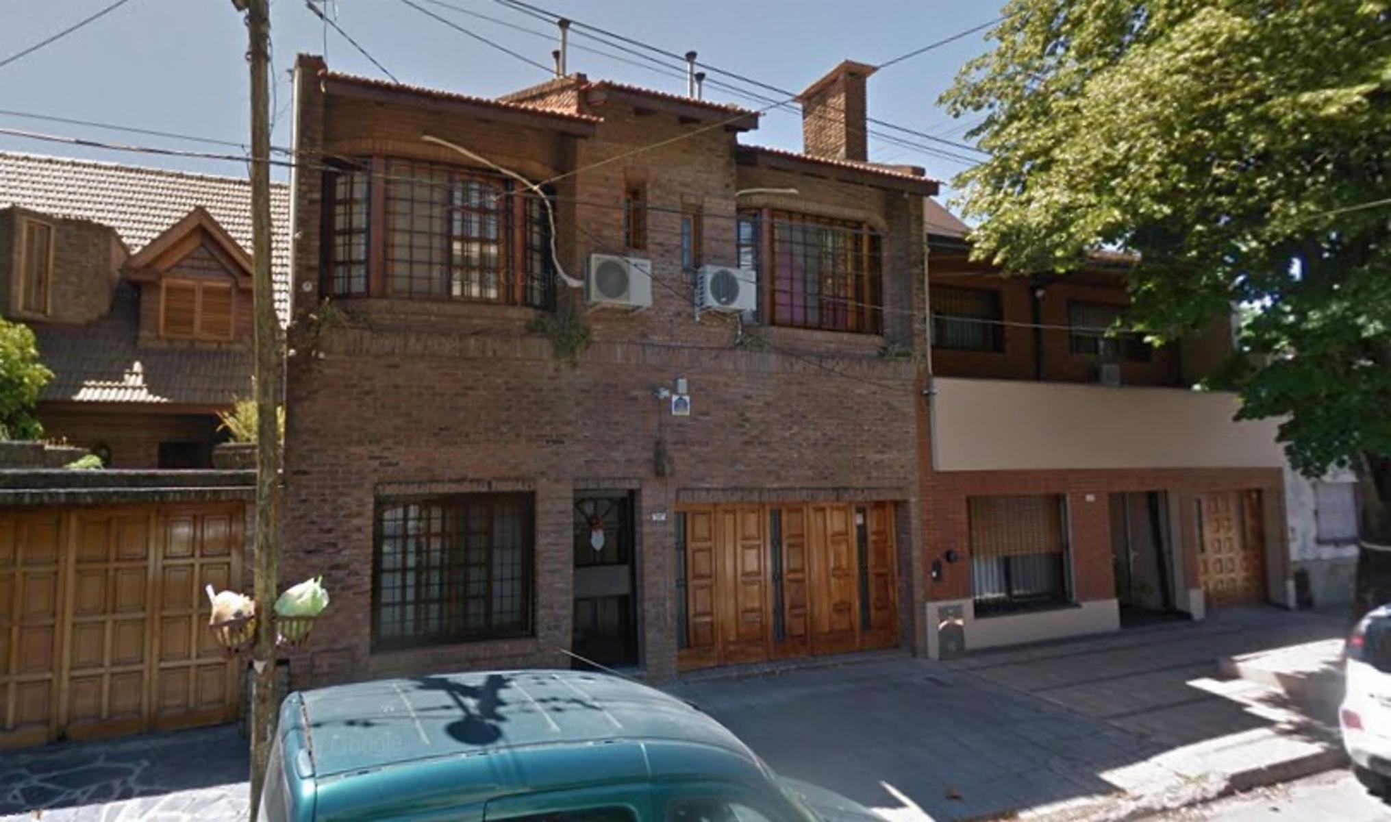 Casa de 4 ambientes en Quilmes