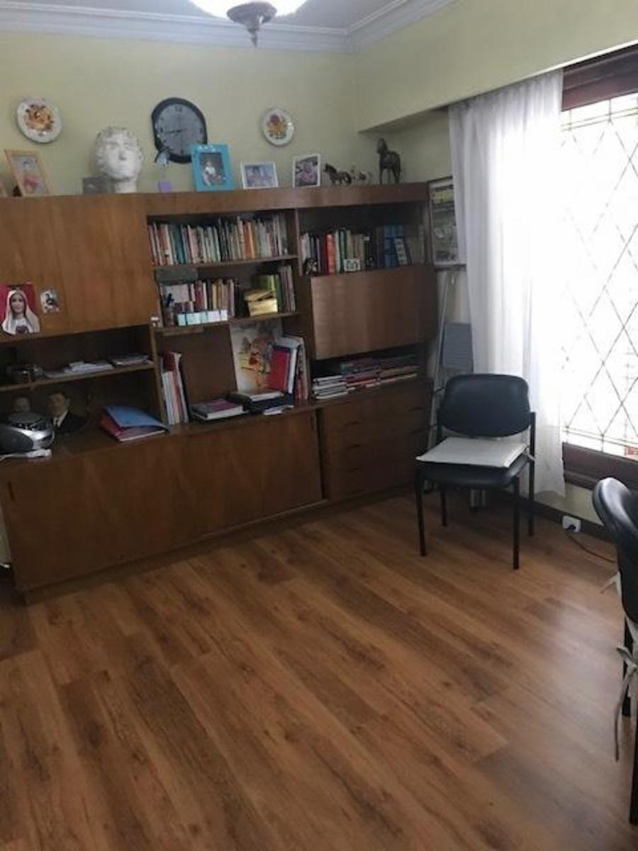 Excelente chalet de 5 ambientes en Barrio Parque — foto 4