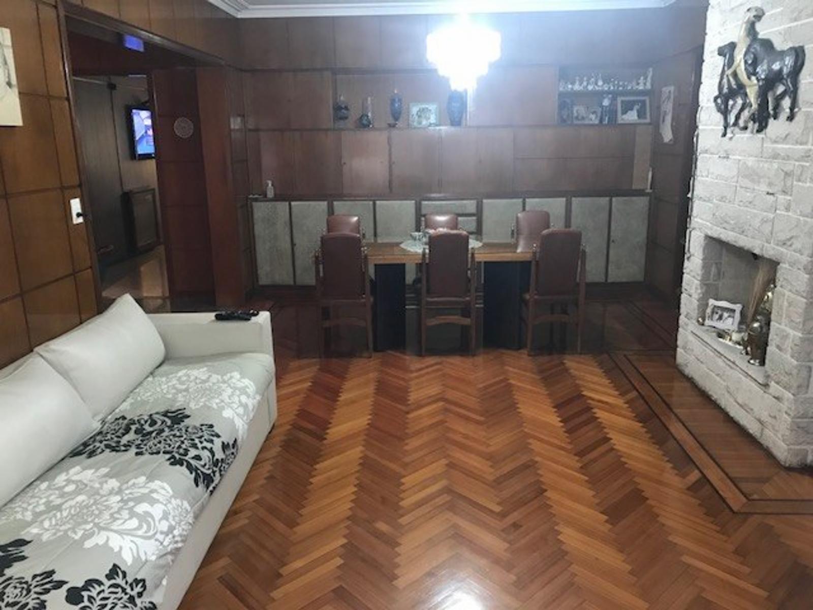 Excelente chalet de 5 ambientes en Barrio Parque — foto 8