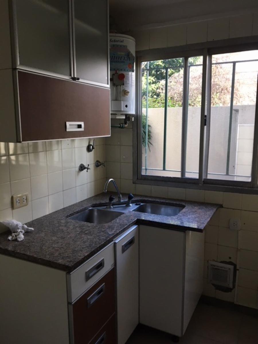 Departamento de 2 ambientes en PB con patio zona plaza Conesa Quilmes centro — foto 6