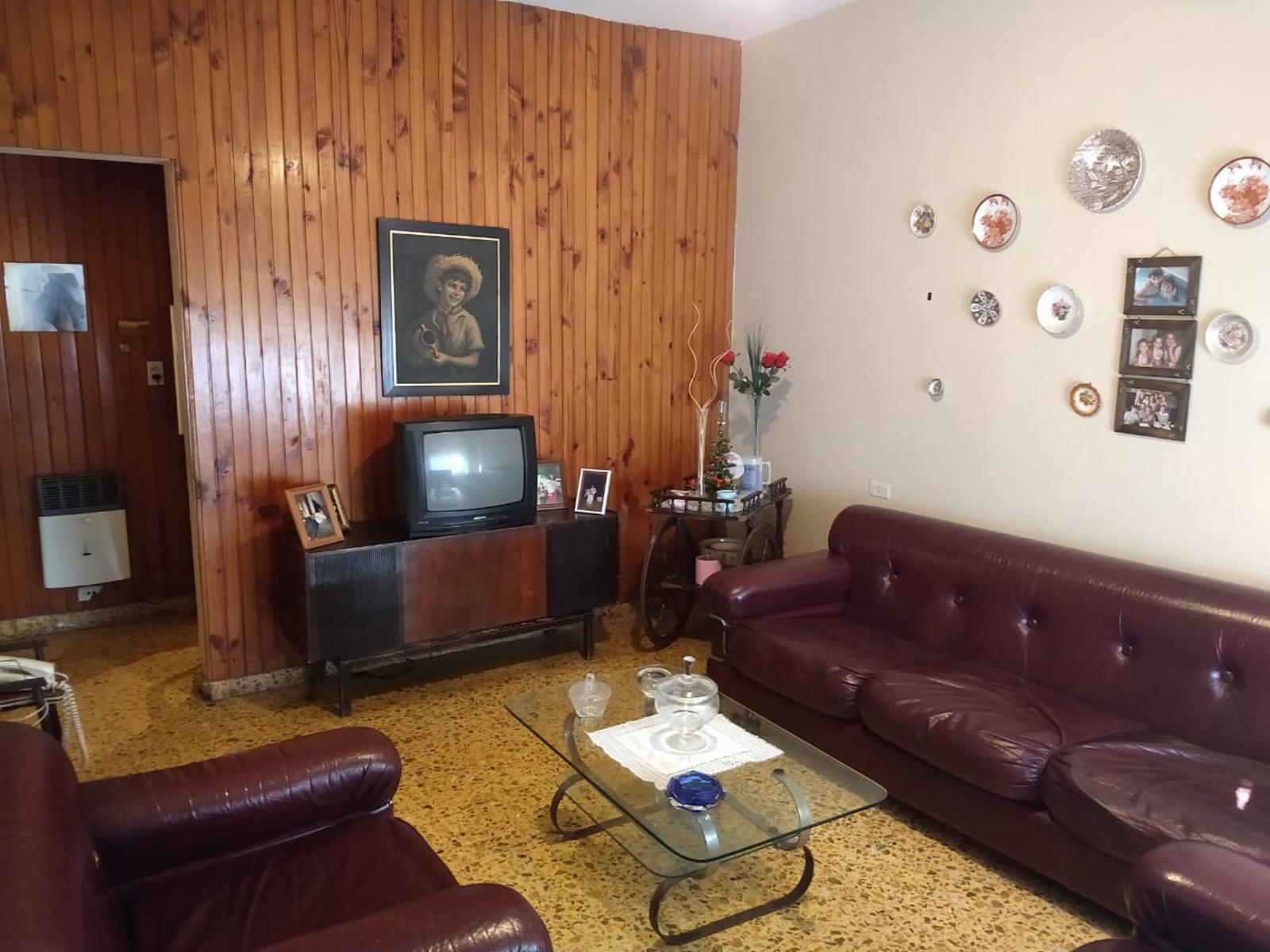 Casa de 3 ambientes en Quilmes Este. — foto 2