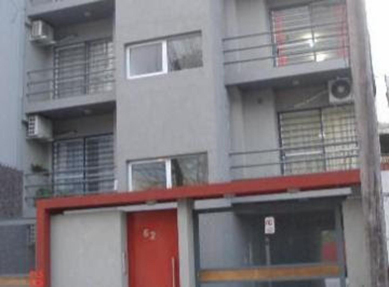 2 ambientes con cochera Quilmes centro