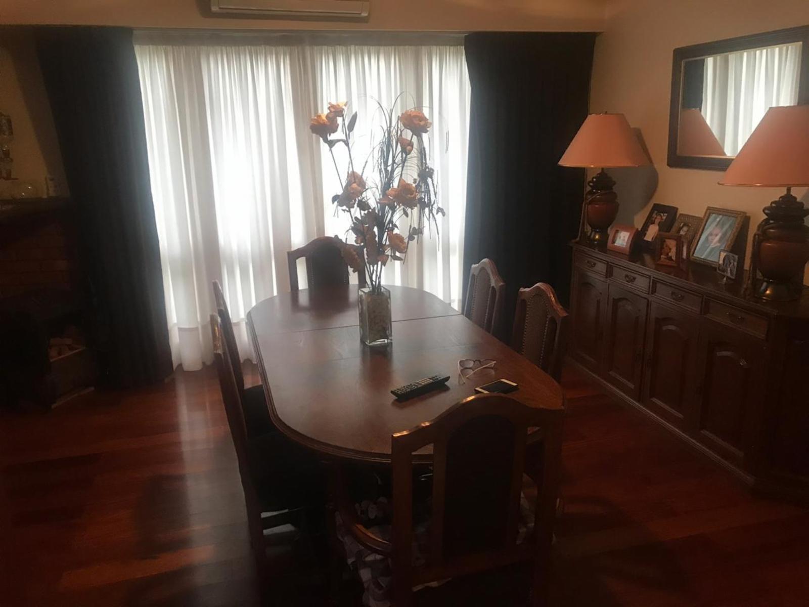 Importante Chalet en la Zona recidencial de Quilmes — foto 2