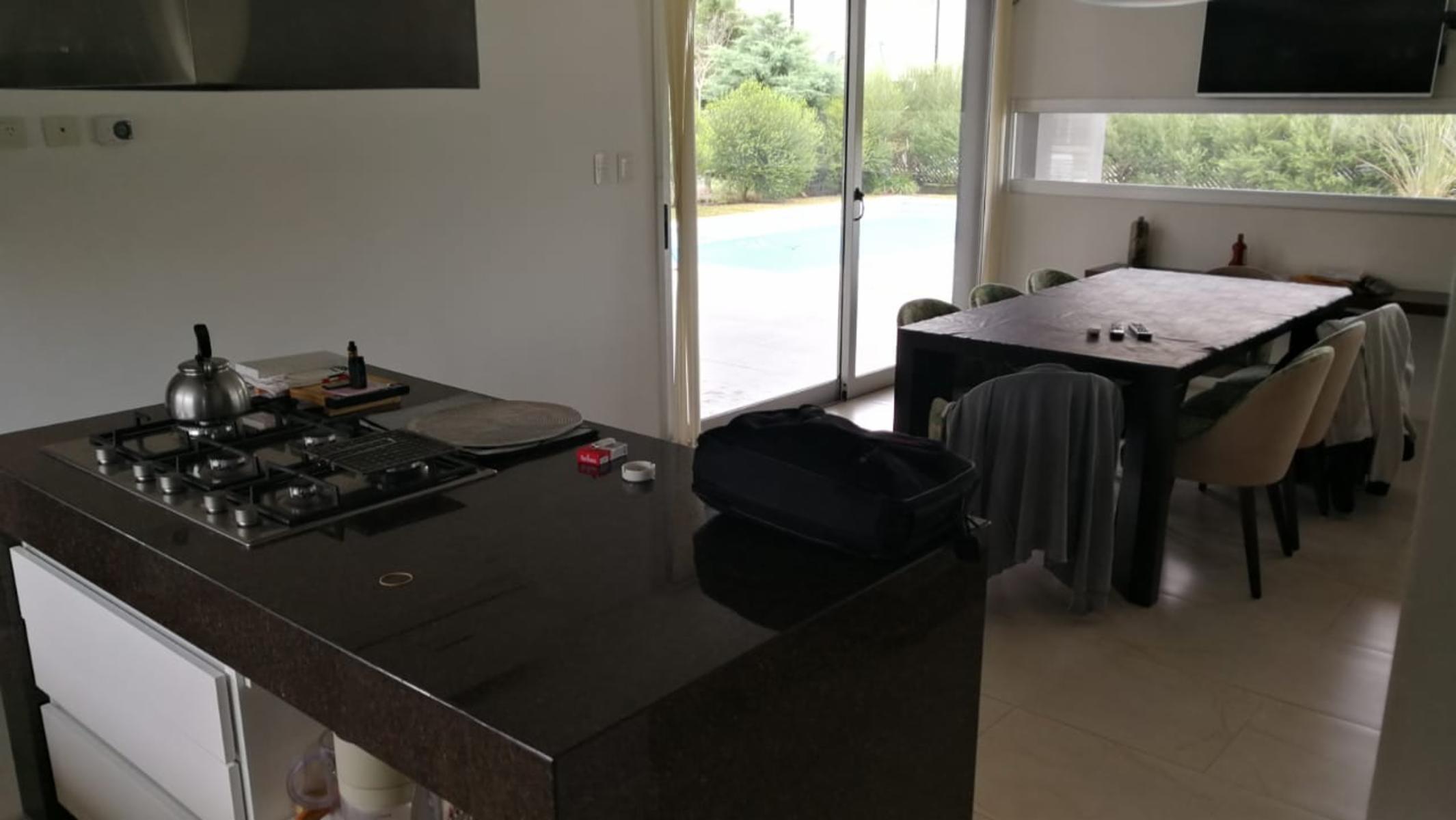 Casa minimalista en Nuevo Quilmes — foto 12