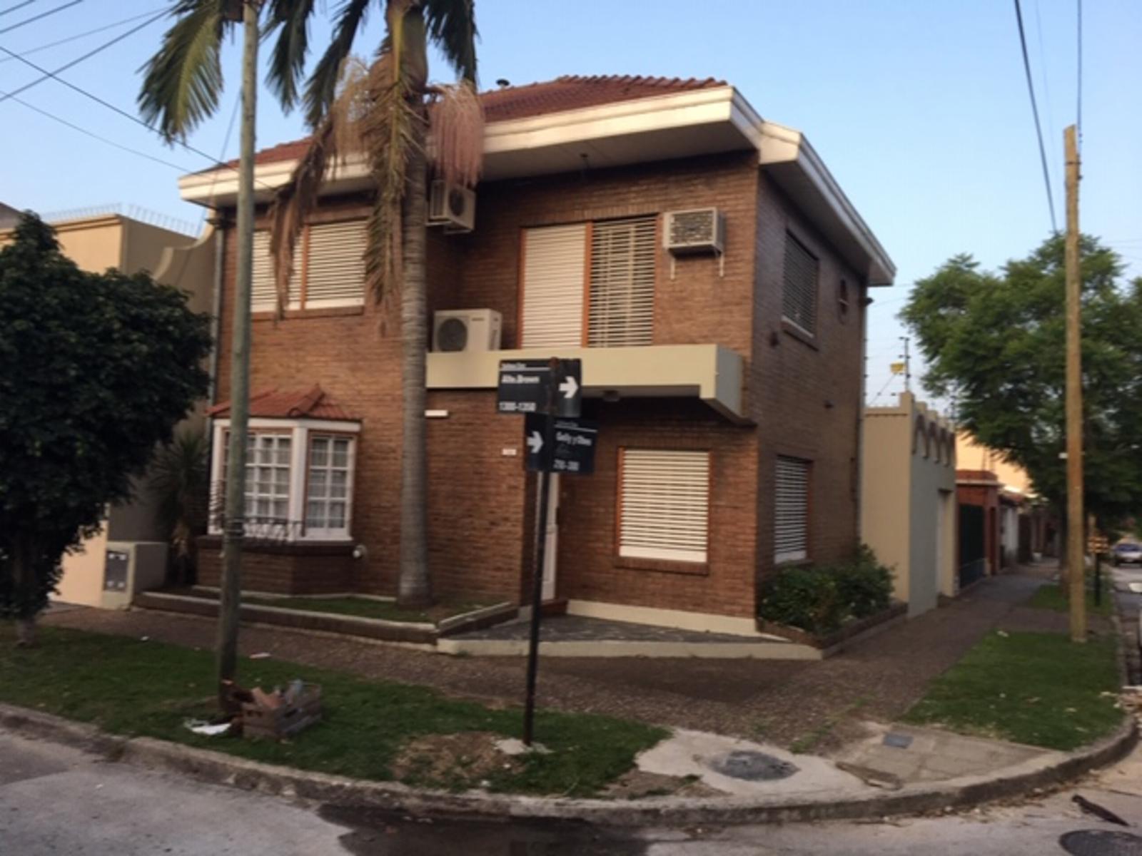 Casa 4 ambientes en alquiler Quilmes centro — foto 2