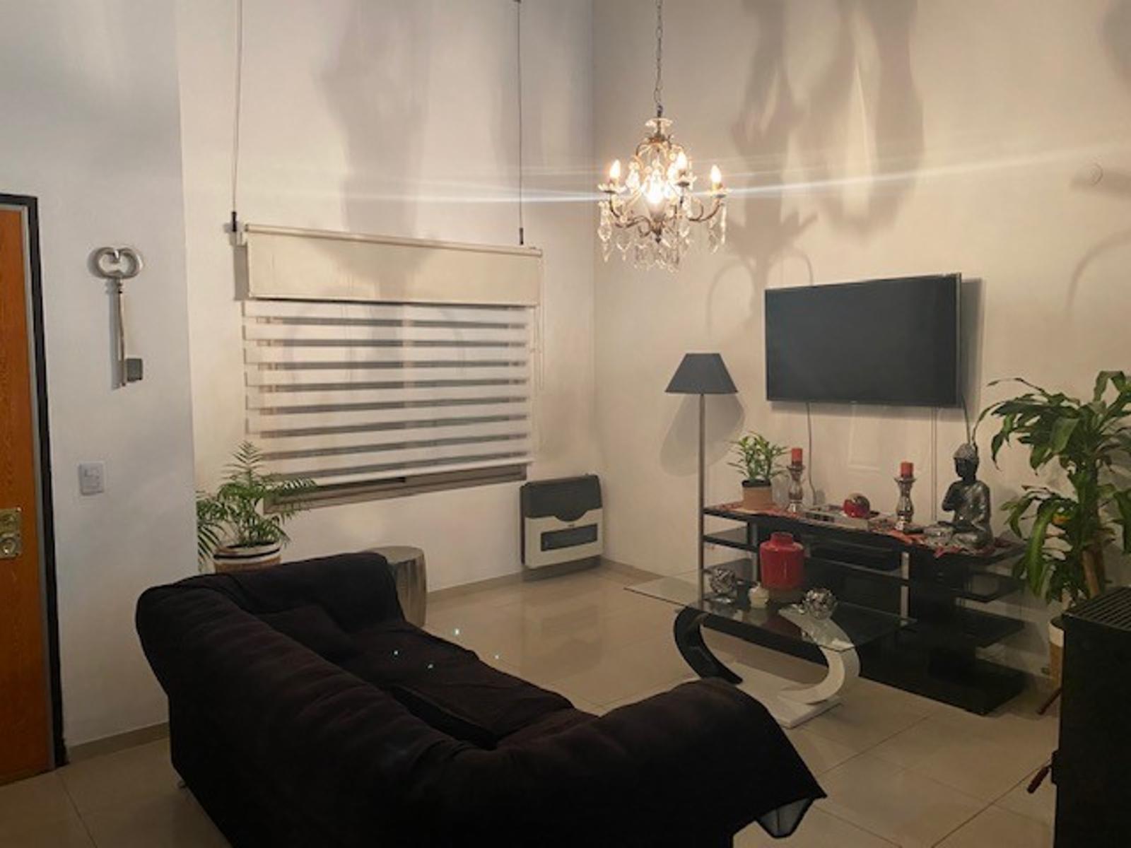 Importante Chalet en Quilmes recidencial — foto 2
