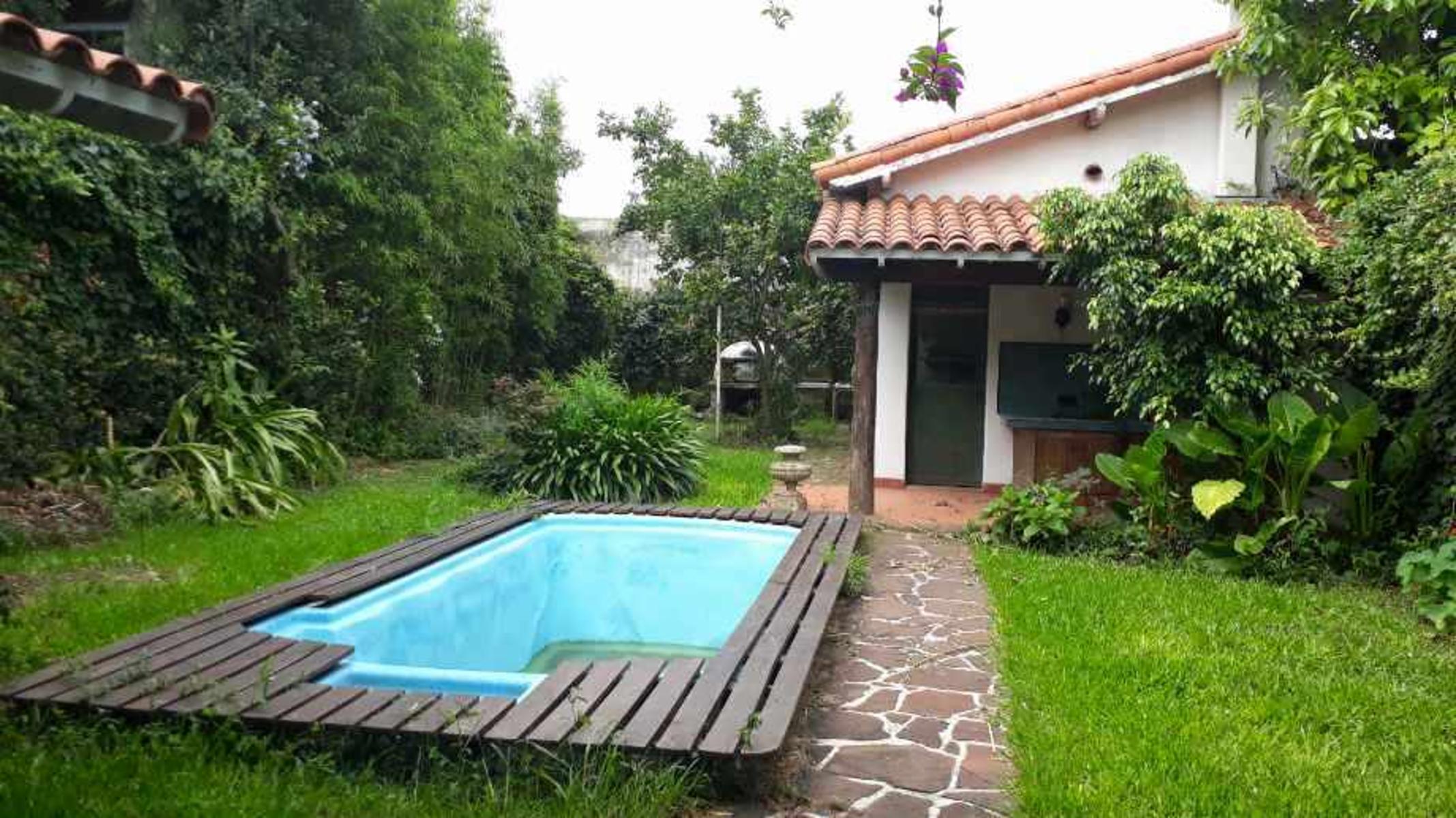 Chalet 4 amb. con pileta y depto de 2 amb al fondo, ideal 2 familias — foto 5