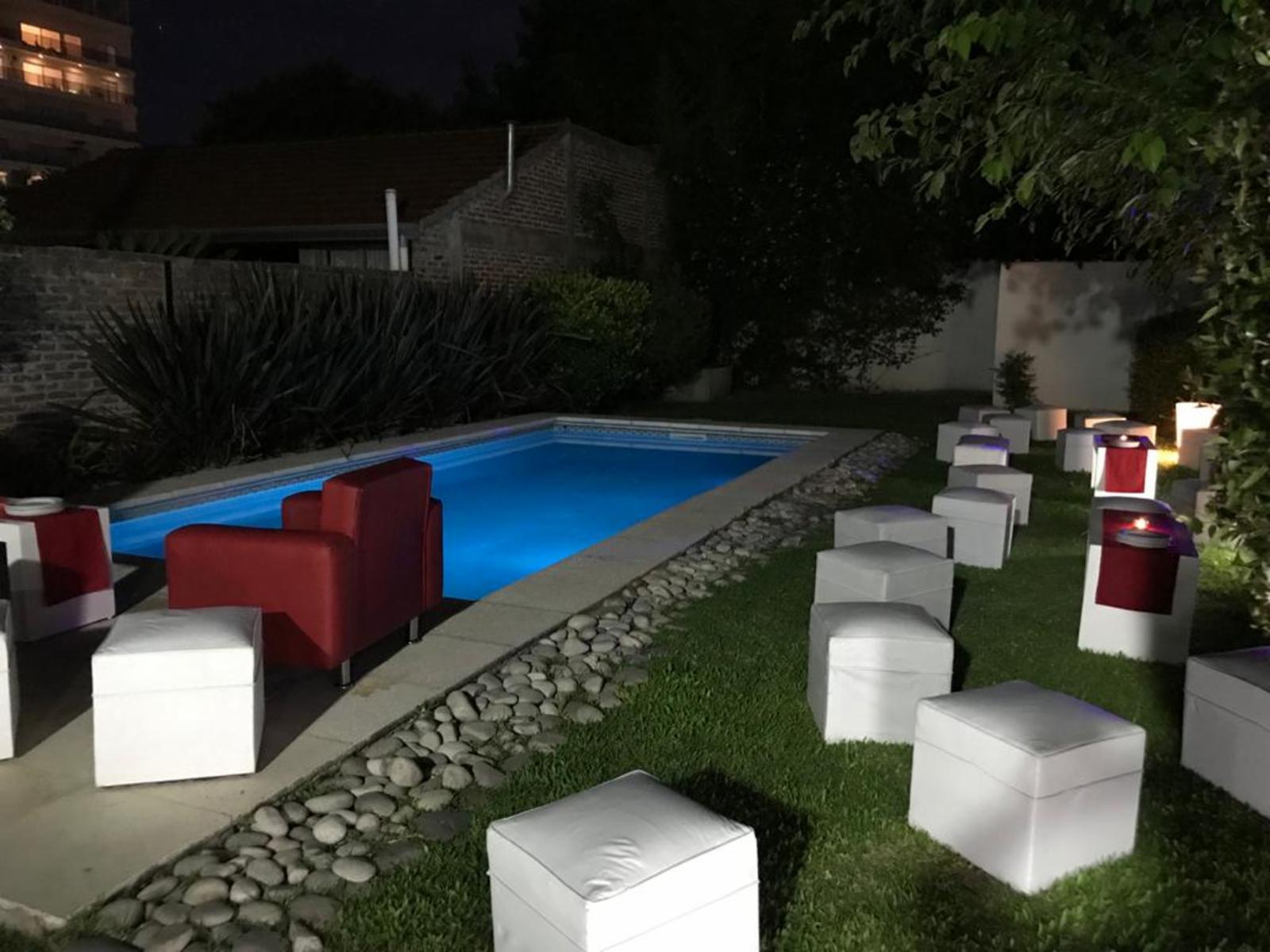 Casa 3 amb. reciclada a nuevo con fondo y pileta Berazategui centro — foto 8