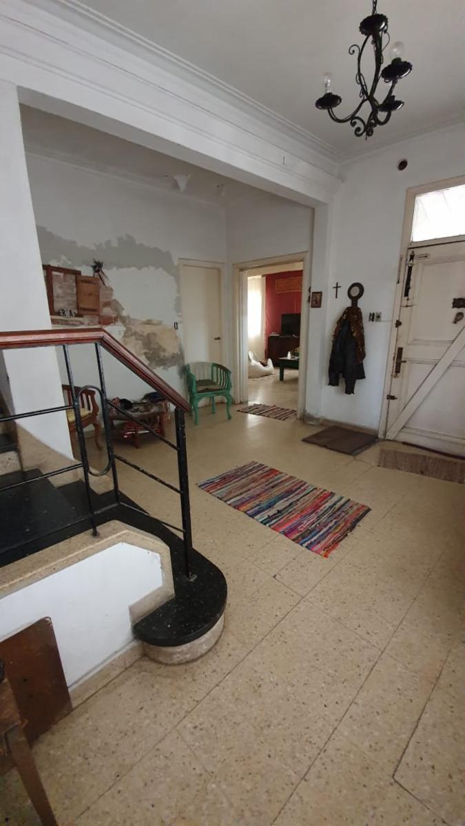 Casa 4 amb. cerca del centro de Quilmes a reciclar Oportunidad