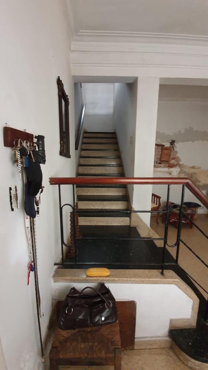 Casa 4 amb. cerca del centro de Quilmes a reciclar Oportunidad — foto 3