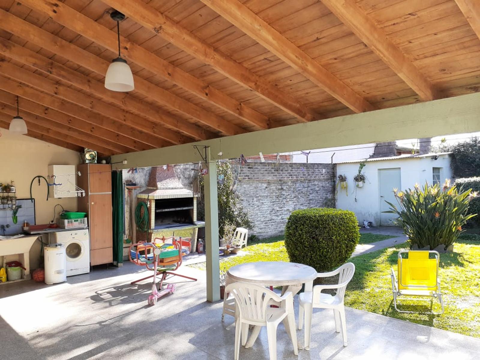 casa 3 amb con cochera y fondo en Quilmes cerca de parque de la cerveceria — foto 14