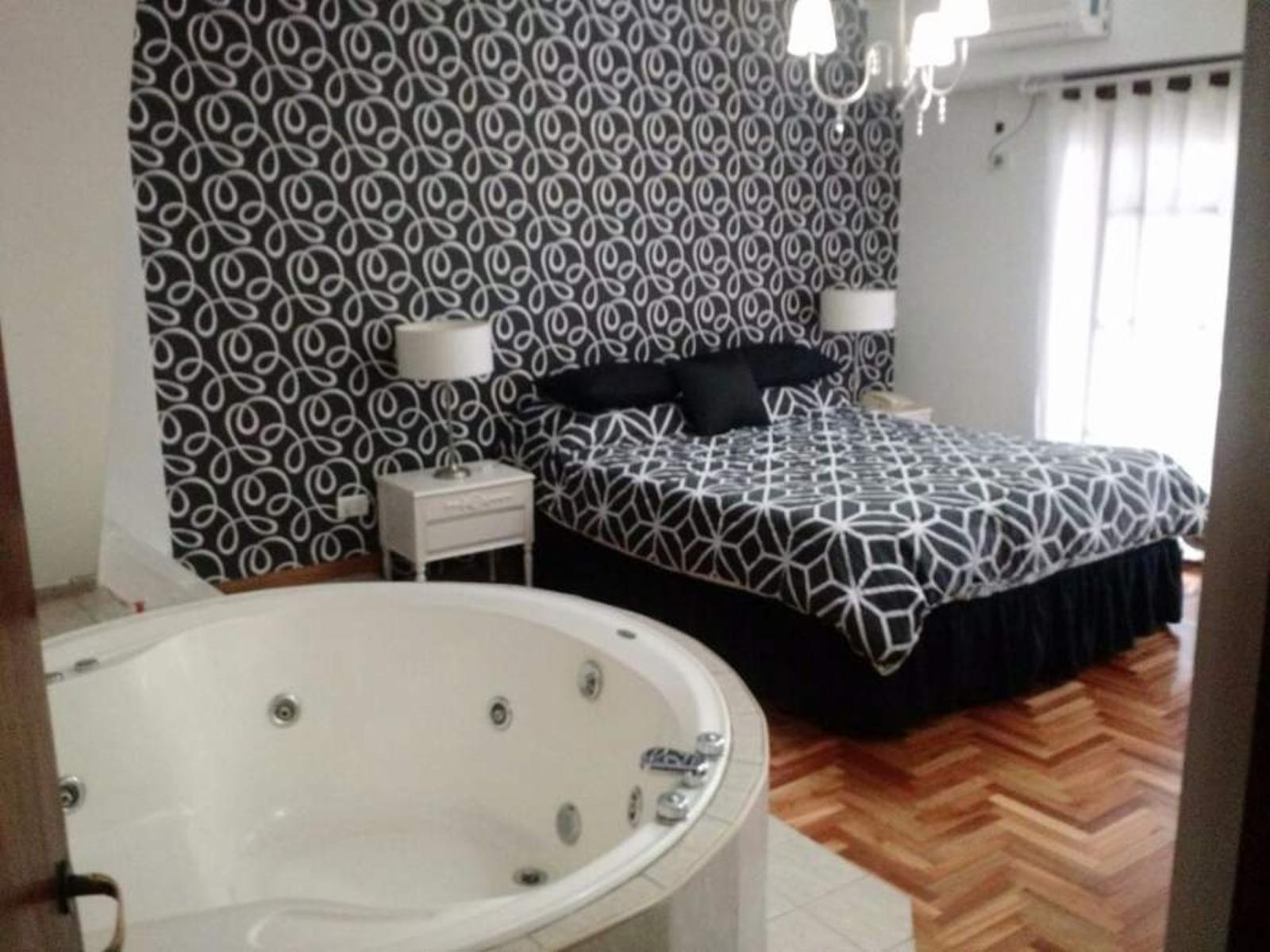 CASA 5 AMB CON LOTE DE 400 MTS PERMUTA POR DEPTO 3 AMB CON COCHERA QUILMES CENTRO — foto 5
