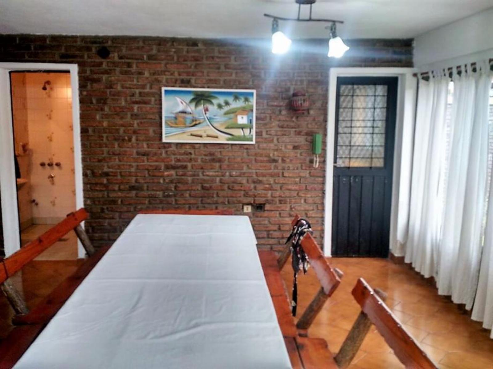 CASA 5 AMB CON LOTE DE 400 MTS PERMUTA POR DEPTO 3 AMB CON COCHERA QUILMES CENTRO — foto 7