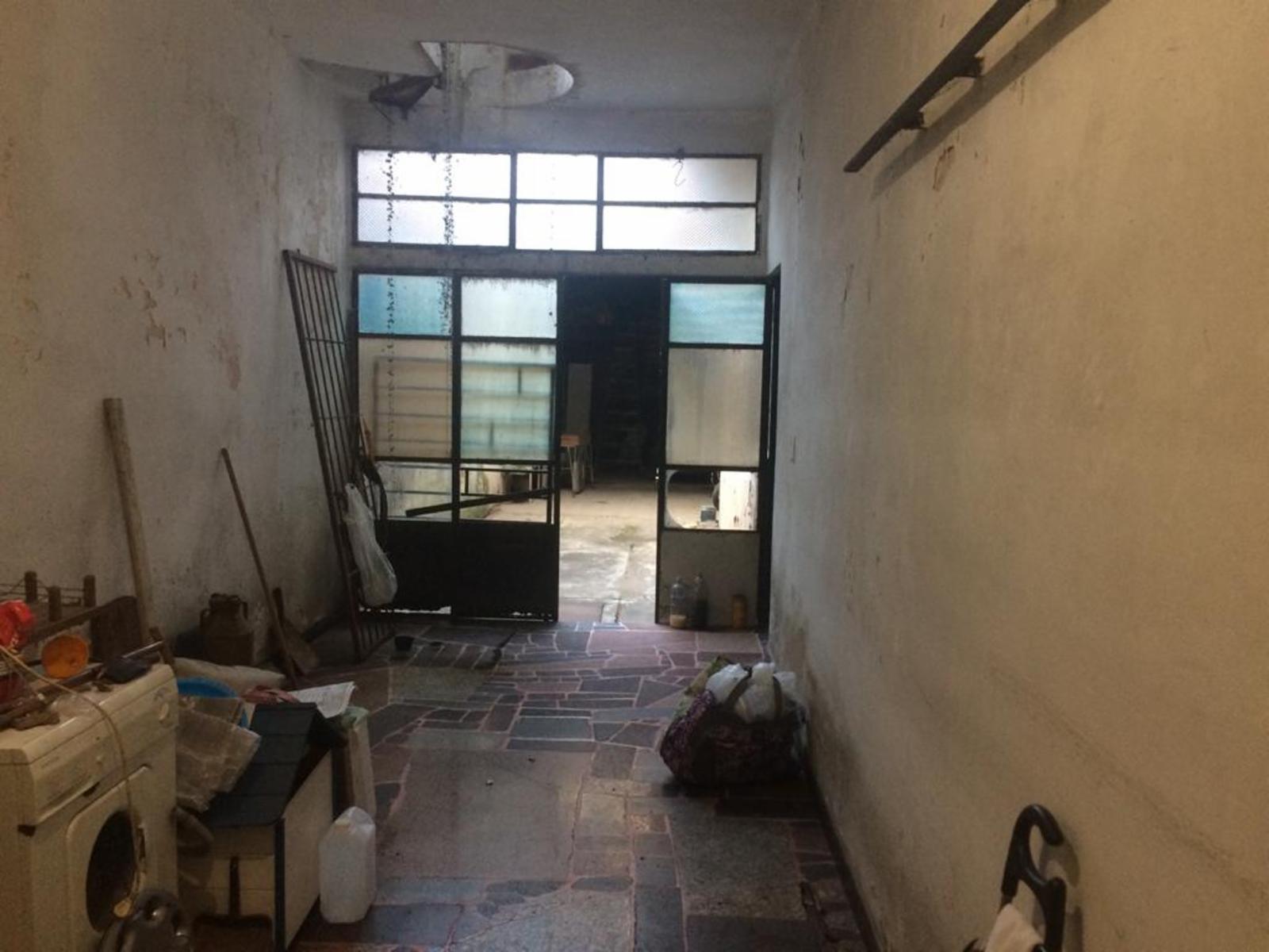 Casa en Quilmes residencial ideal para reciclar o emprendimiento — foto 2