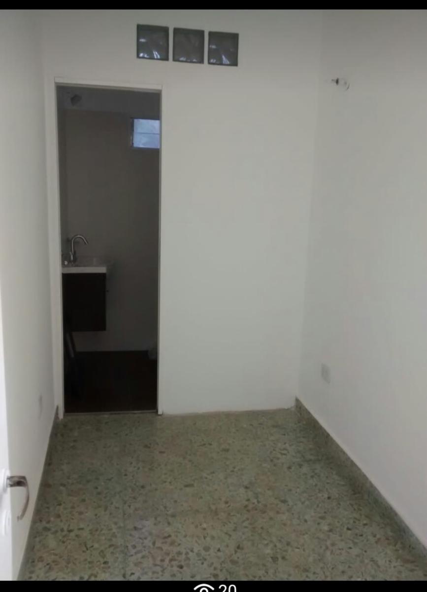 Oficina sin expensas en Quilmes centro - 3