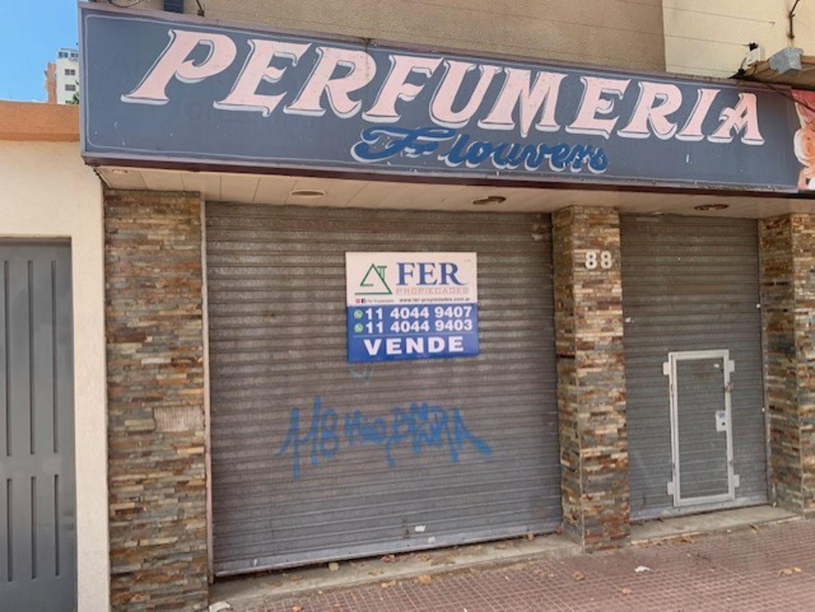 Local en el centro de F. Varela frente a escuela privada, zona muy comercial — foto 3