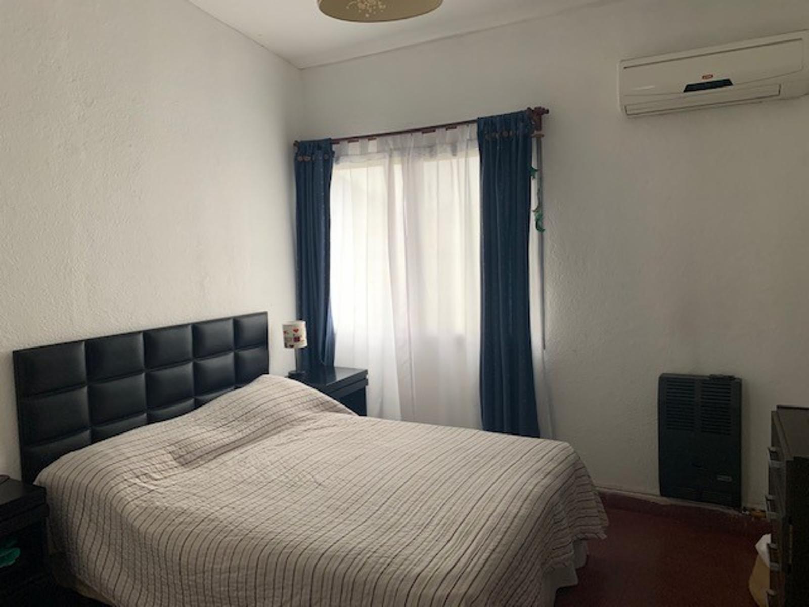 Casa en Barrio Naval de 4 amb. con cochera y patio — foto 7
