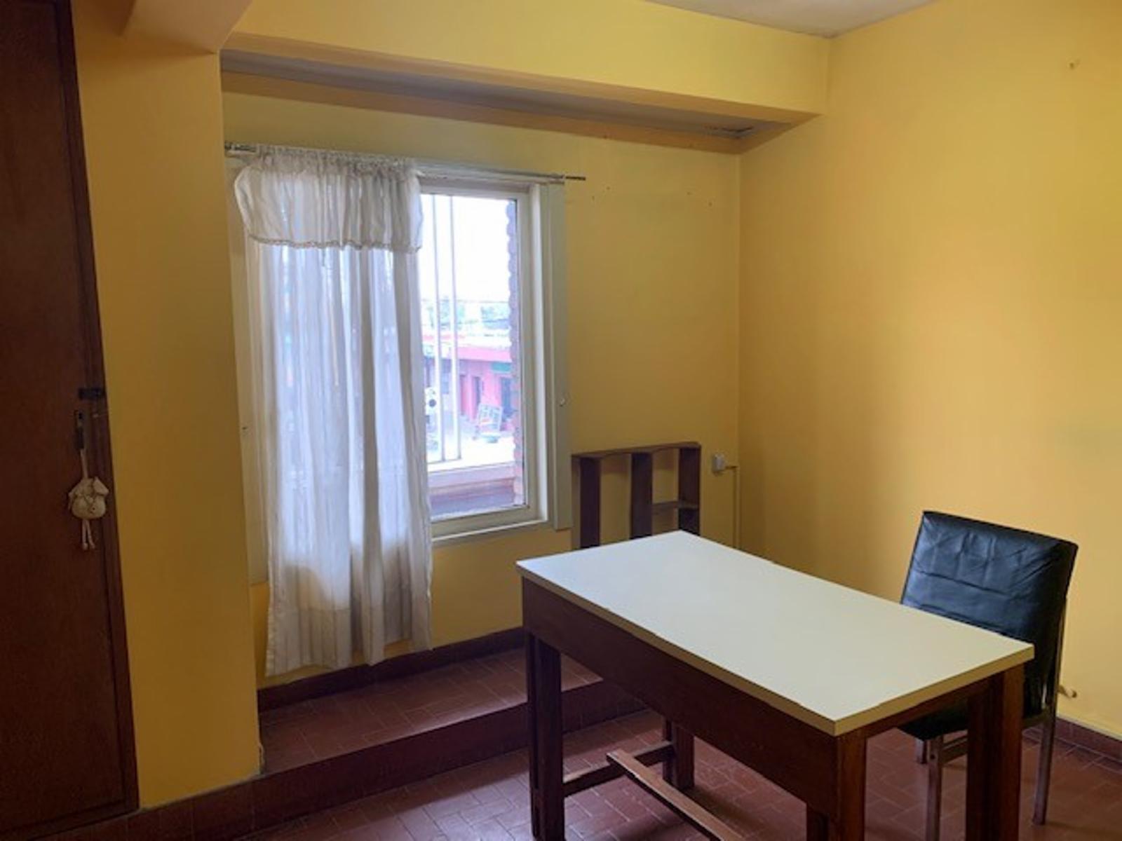 3 Oficinas con recepción y baño en Berazategui centro - 1
