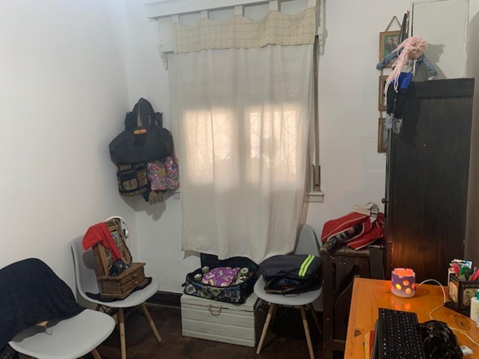 Casa 3 ambientes reciclada y con fondo Quilmes oeste — foto 5