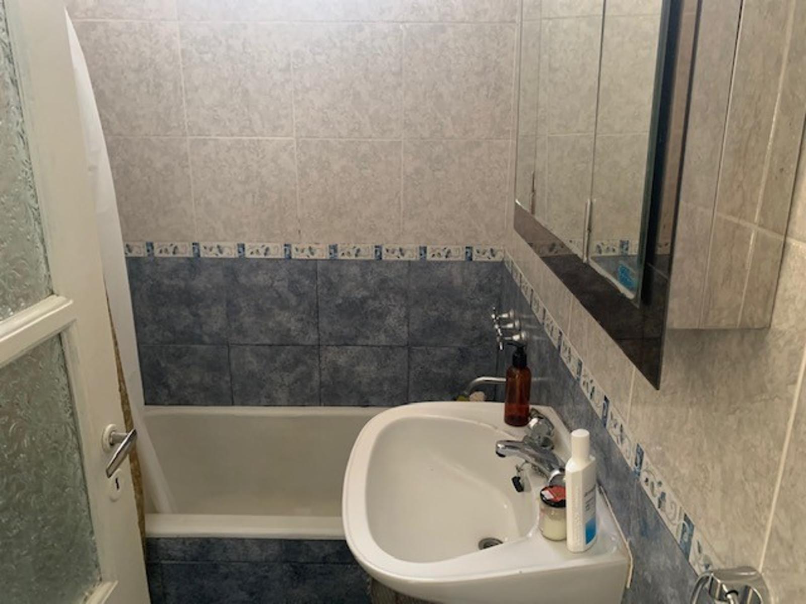 Casa 3 ambientes reciclada y con fondo Quilmes oeste — foto 6